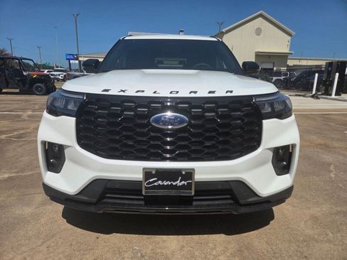 New 2026 Ford Explorer ST-Line w/ ST-Line Street Pack RWD image 2