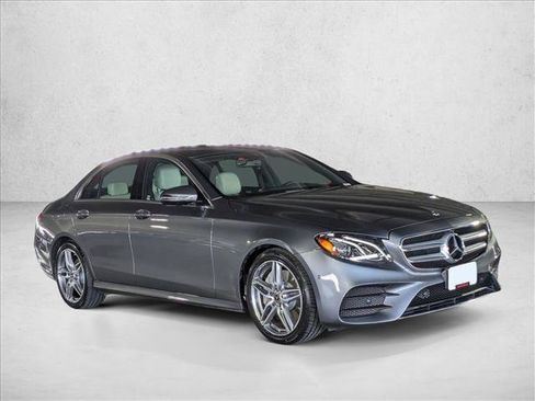 Used 2019 Mercedes-Benz E 300 image 3