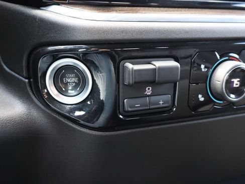 Used 2023 Chevrolet Silverado 1500 LT AWD/4WD image 12