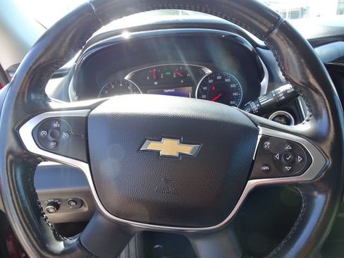 Used 2020 Chevrolet Traverse LT FWD image 15