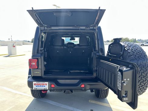 Used 2021 Jeep Wrangler Unlimited Rubicon AWD/4WD image 20