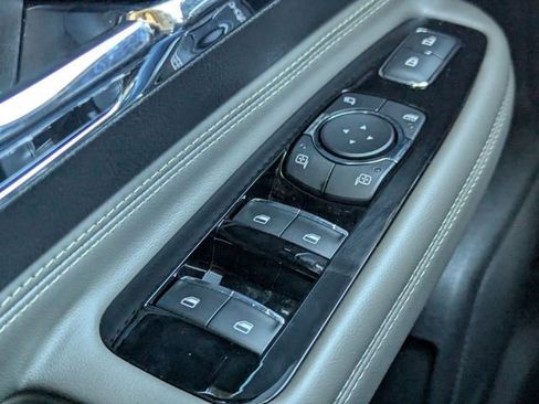 New 2025 Lincoln Corsair Reserve w/ Equipment Group 202A image 24