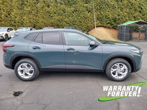 New 2026 Chevrolet Trax LS w/ LS Convenience Package image 8