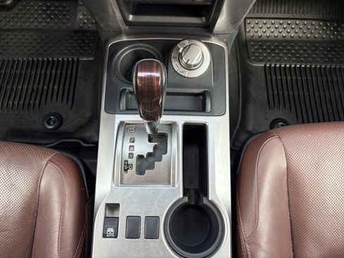 Used 2019 Toyota 4Runner Limited AWD/4WD image 9