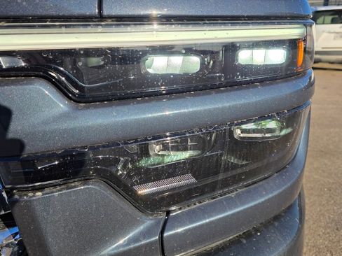 New 2026 RAM 2500 Laramie w/ Sport Appearance Package AWD/4WD image 9