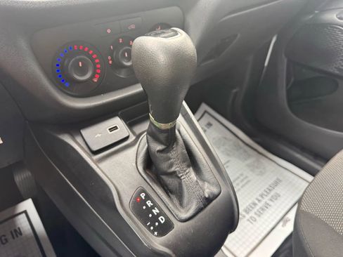 Used 2021 RAM ProMaster City Tradesman image 19