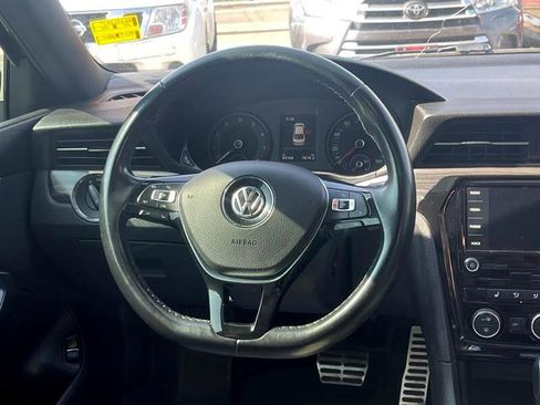 Used 2022 Volkswagen Passat 2.0T R-Line image 19