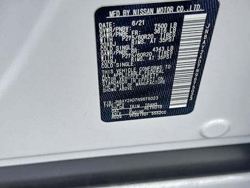 Used 2022 Nissan Armada SV w/ SV Appearance Package image 31