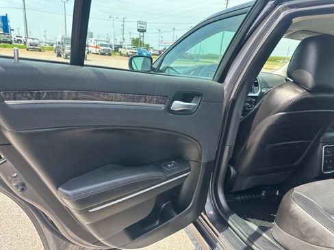 Used 2023 Chrysler 300 Touring L w/ Safetytec Plus Group RWD image 22