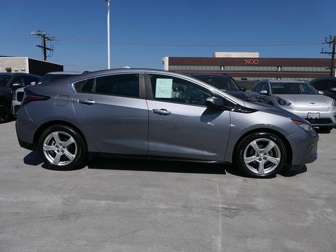 Used 2019 Chevrolet Volt LT FWD image 2