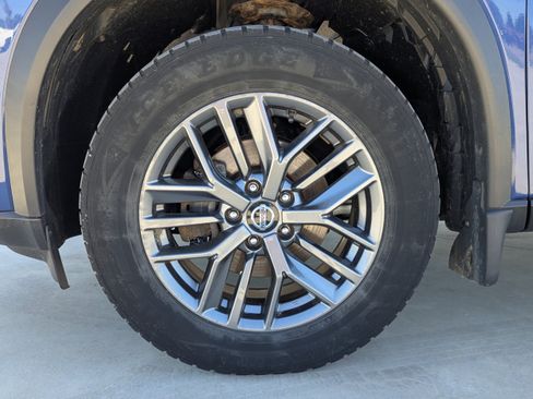 Used 2021 Nissan Rogue S AWD/4WD image 7