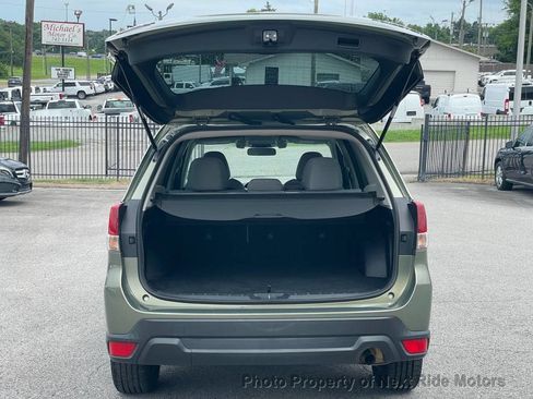 Used 2021 Subaru Forester AWD/4WD image 25