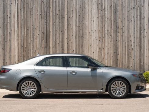 Used 2010 Saab 9-5 Aero AWD/4WD image 4