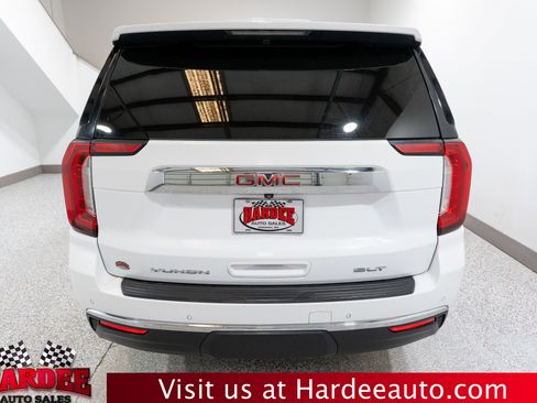 Used 2021 GMC Yukon XL SLT RWD image 4
