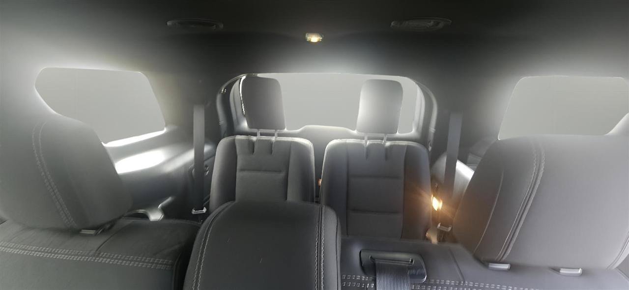 Used 2017 Ford Explorer XLT w/ Equipment Group 201A AWD/4WD image 25