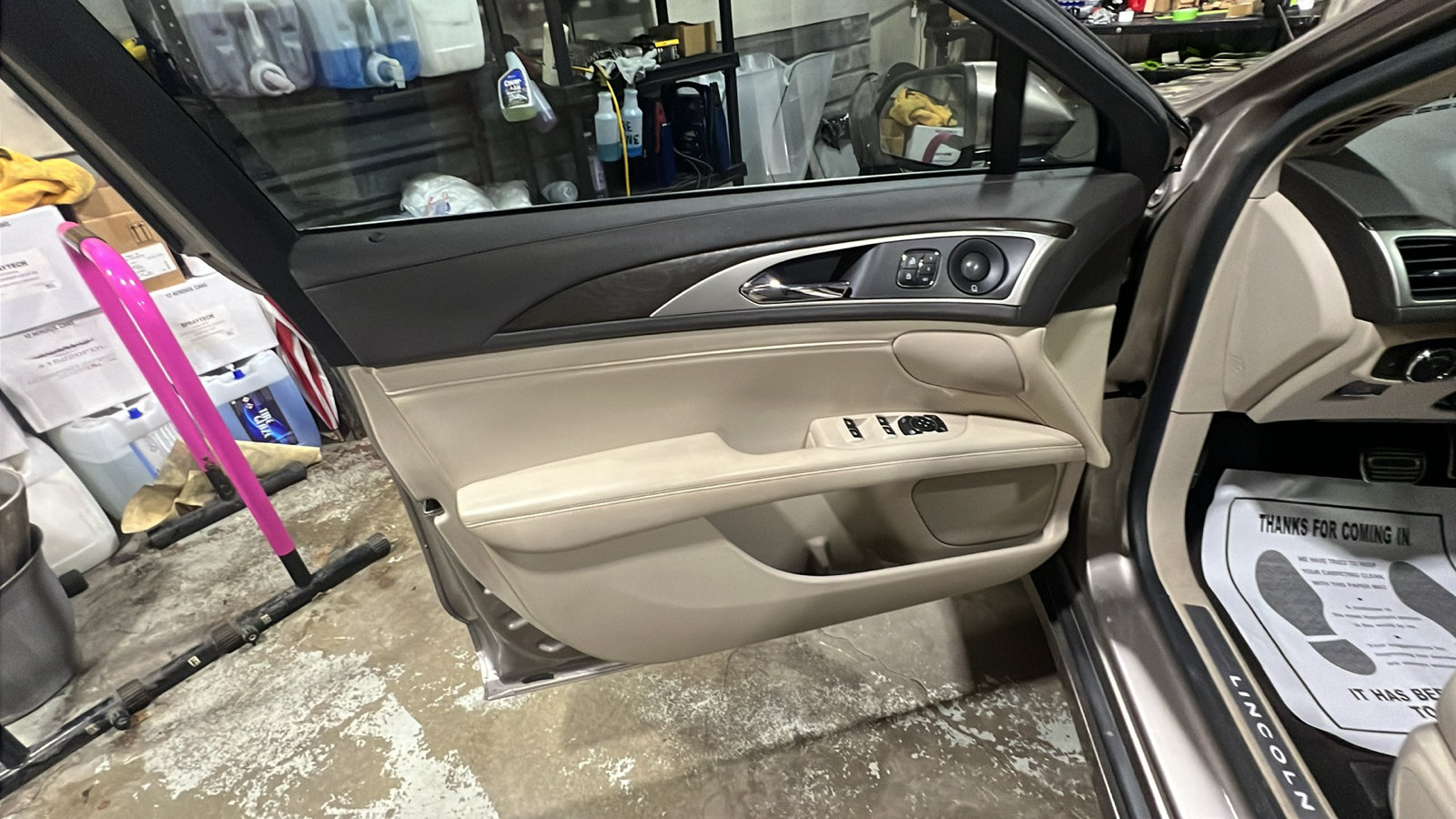 Used 2019 Lincoln MKZ Reserve w/ Reserve Plus Package AWD/4WD image 10