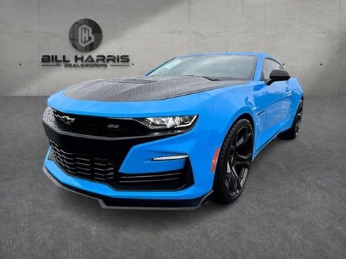 Used 2022 Chevrolet Camaro SS RWD image 1