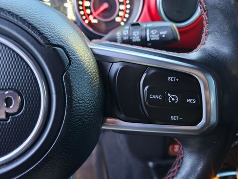 Used 2018 Jeep Wrangler Unlimited Rubicon image 20