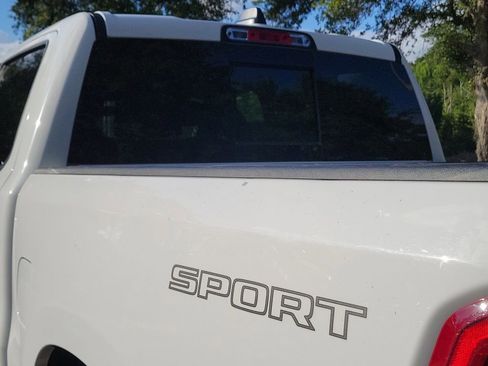 Used 2022 RAM 1500 Big Horn AWD/4WD image 9