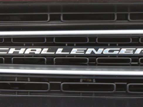 Used 2020 Dodge Challenger SXT image 30