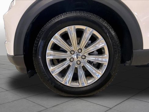 Used 2020 Ford Explorer Limited RWD image 10
