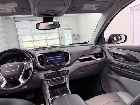 Used 2022 GMC Terrain SLT w/ Infotainment Package II AWD/4WD image 31