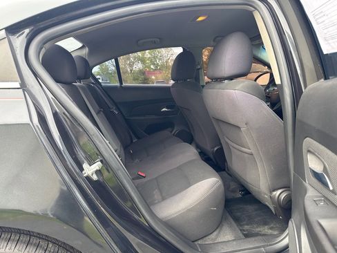 Used 2015 Chevrolet Cruze LT FWD image 13