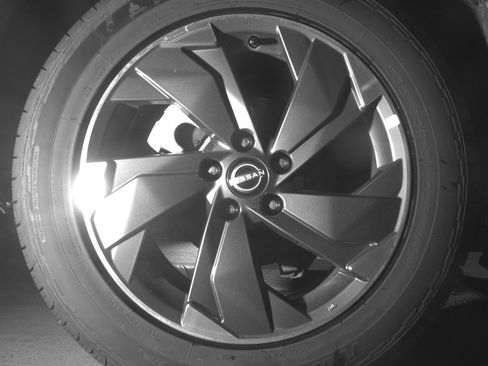 Used 2025 Nissan Rogue SV FWD image 15