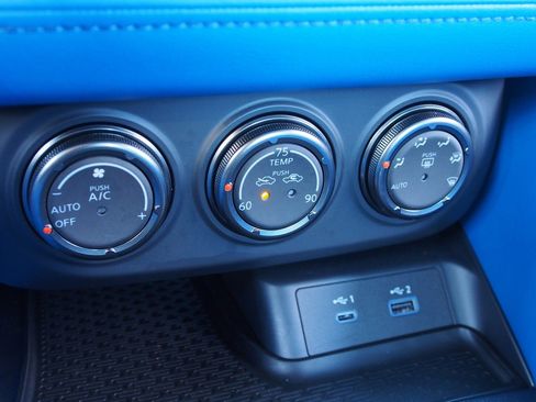 Used 2024 Nissan Z Performance w/ Floor Mat Package image 25