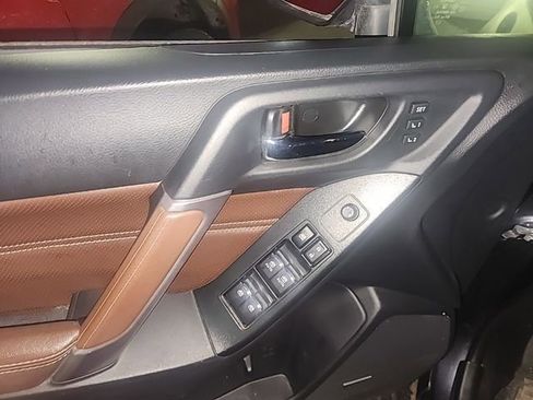 Used 2018 Subaru Forester 2.5i Touring w/ Popular Package #2 image 14