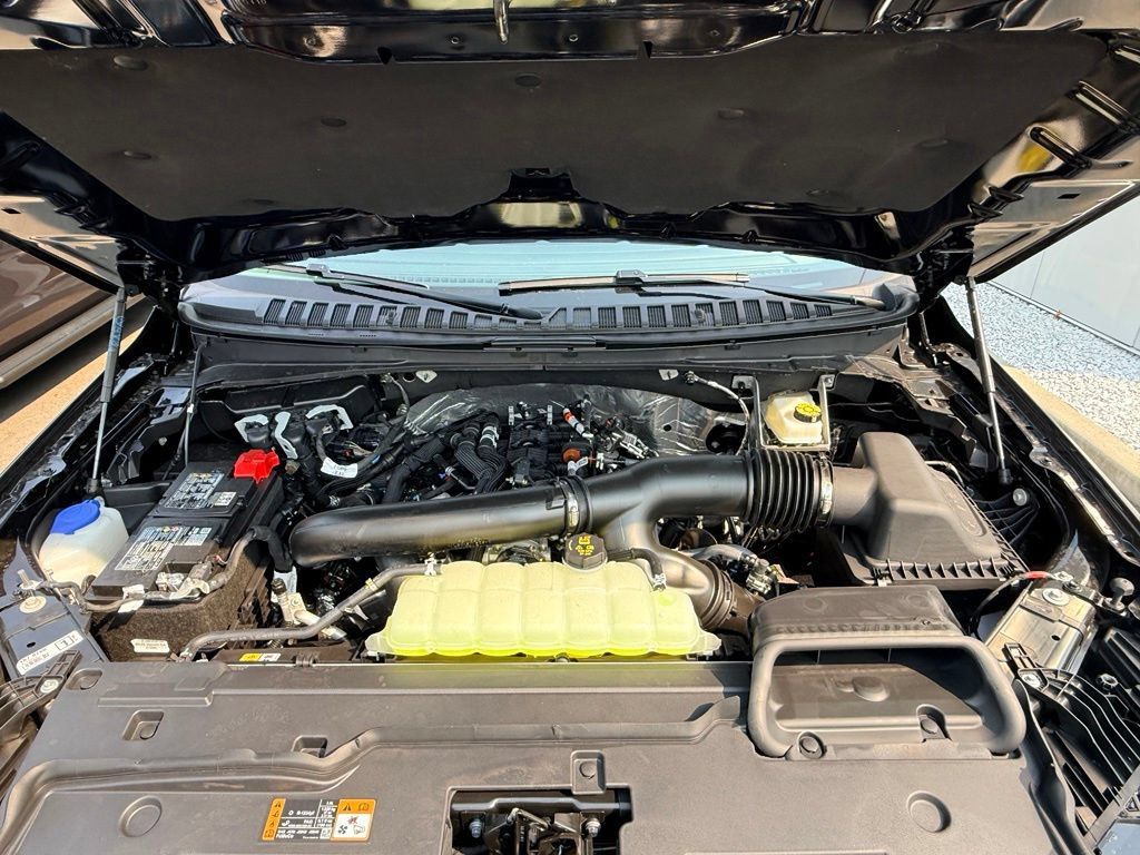 New 2027 Lincoln Navigator Premiere AWD/4WD image 39