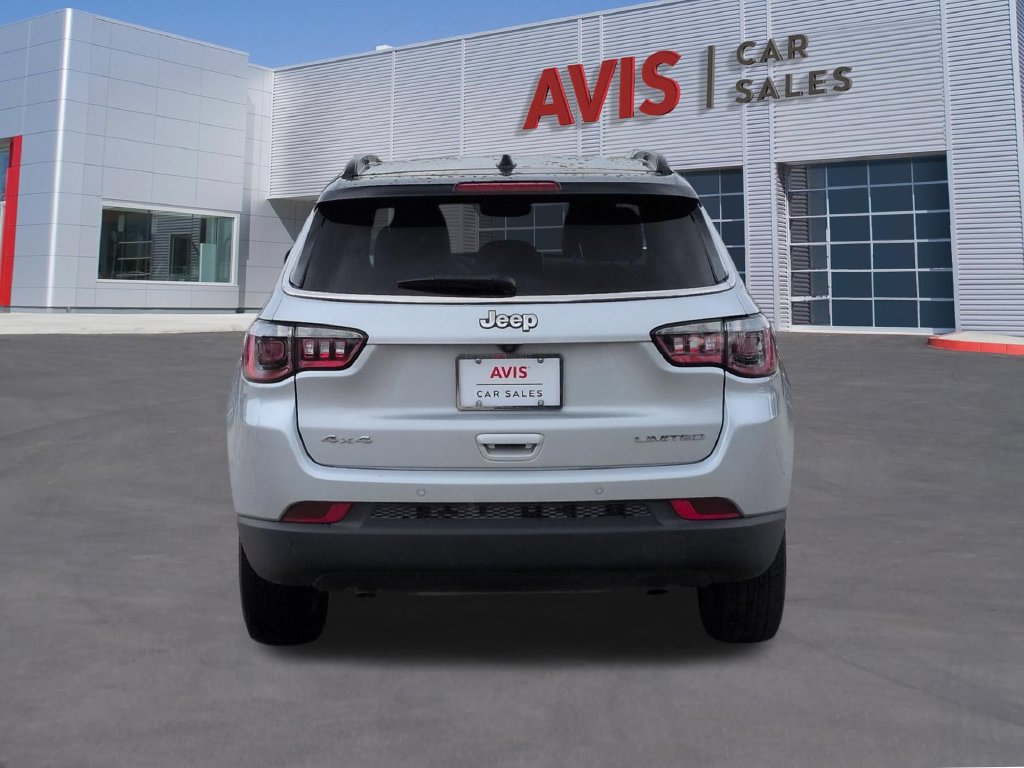 Used 2025 Jeep Compass Limited AWD/4WD image 7