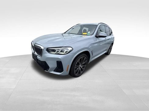 Used 2024 BMW X3 xDrive30i w/ Premium Package AWD/4WD image 2