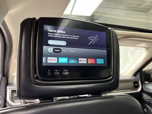 Certified 2023 Ford Expedition XLT image 8