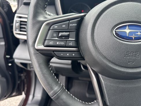 Used 2025 Subaru Outback Limited AWD/4WD image 18