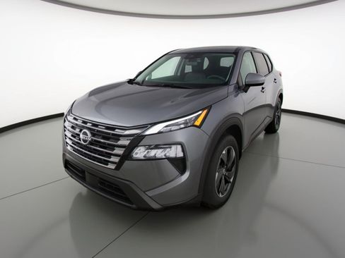 Used 2025 Nissan Rogue SV FWD image 3