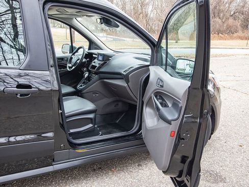 Used 2023 Ford Transit Connect XL image 17