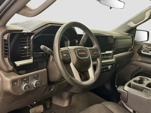 Used 2024 GMC Sierra 1500 Elevation AWD/4WD image 10