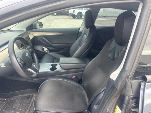 Used 2023 Tesla Model 3 Standard Range RWD image 9