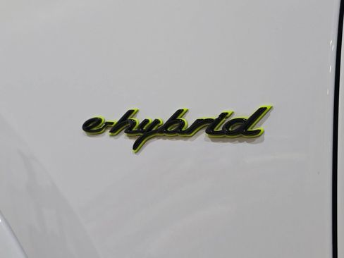 Used 2017 Porsche Cayenne S Platinum w/ Premium Package Plus (Pjy) image 25