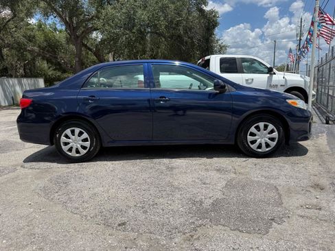 Used 2013 Toyota Corolla L FWD image 2