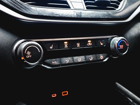 Used 2023 Nissan Altima 2.5 SR w/ SR Premium Package image 30