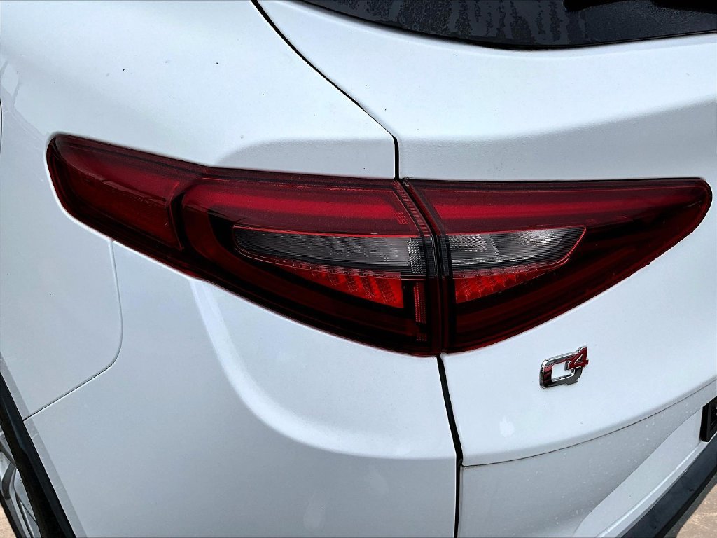 Used 2019 Alfa Romeo Stelvio Ti Sport w/ Quick Order Package 22S Sport AWD/4WD image 23