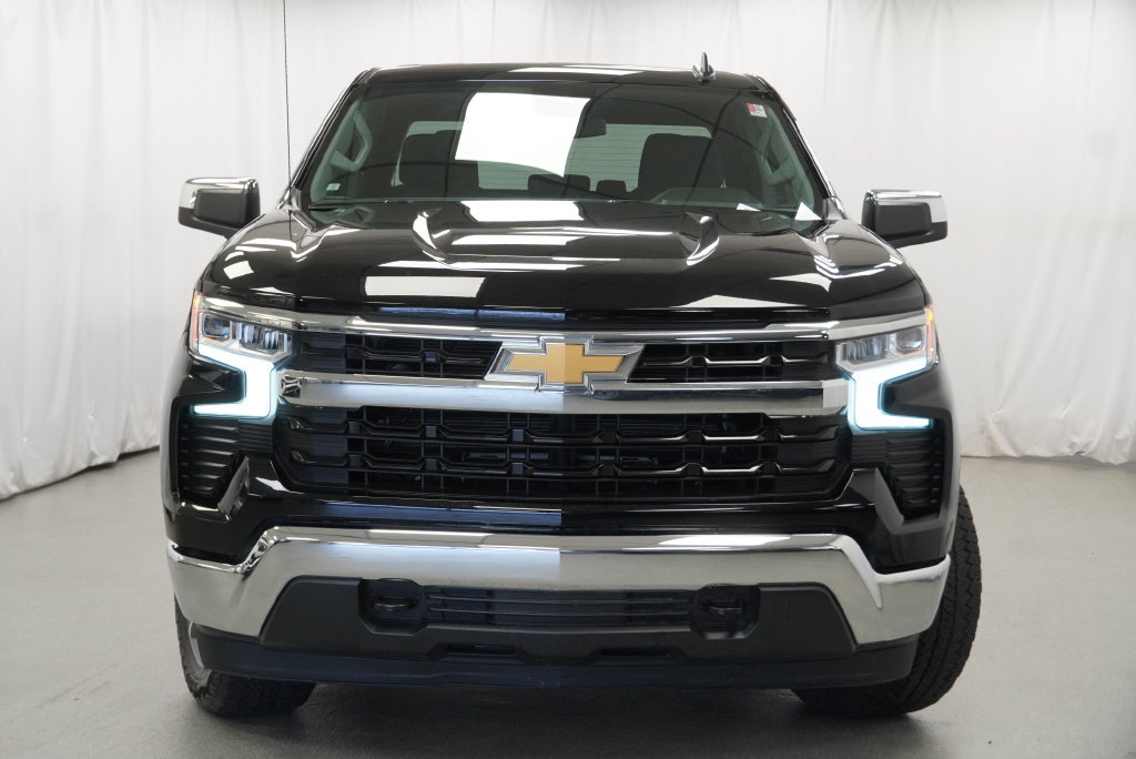 Used 2024 Chevrolet Silverado 1500 LT AWD/4WD image 13