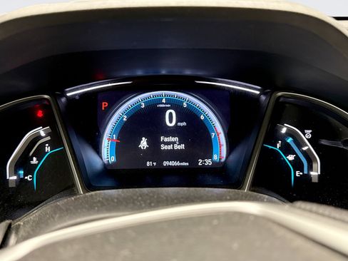 Used 2018 Honda Civic EX image 9