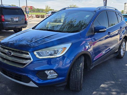 Used 2017 Ford Escape Titanium FWD image 1
