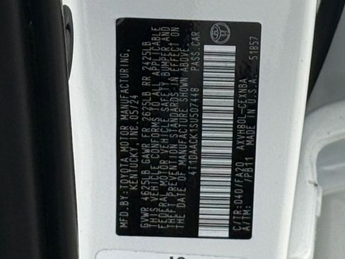 Used 2025 Toyota Camry LE image 27