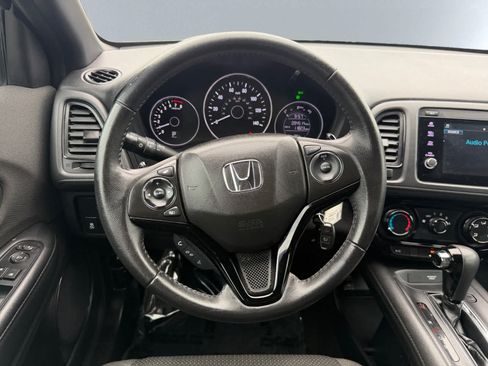 Used 2019 Honda HR-V Sport image 17