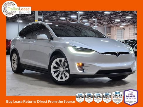 Used 2018 Tesla Model X 75D image 1