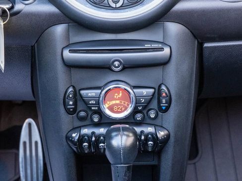 Used 2015 MINI Cooper S image 21